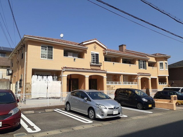 神戸市北区八多町中の賃貸