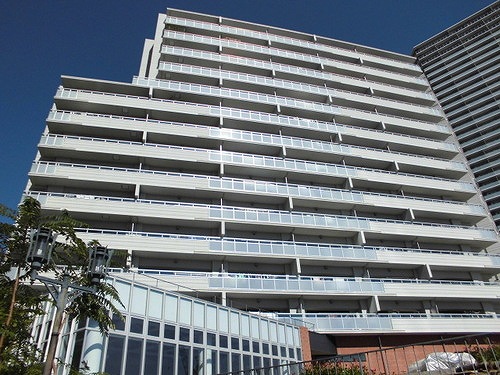 神戸市中央区東川崎町の賃貸