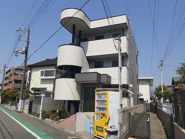 西宮市甲子園洲鳥町の賃貸