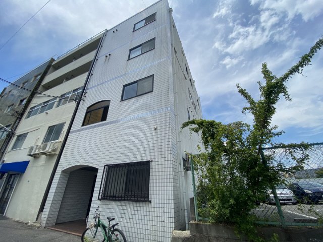 神戸市中央区東川崎町の賃貸