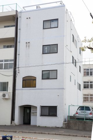 神戸市中央区東川崎町(JR東海道本線(近畿)神戸)のマンション賃貸物件 間取画像