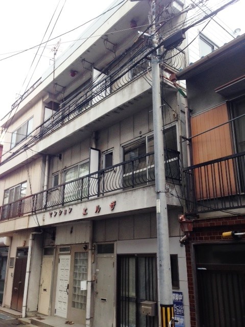 尼崎市崇徳院（阪神本線尼崎センタープール前）のマンション賃貸物件 外観写真