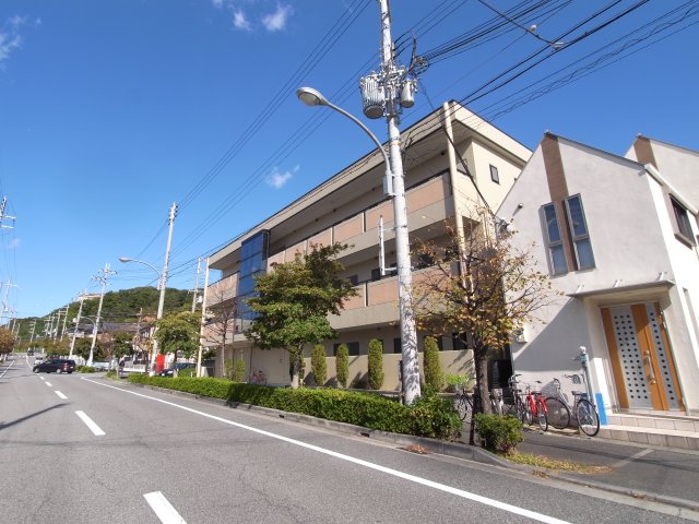 西宮市愛宕山の賃貸