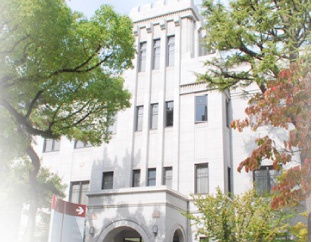 甲南大学